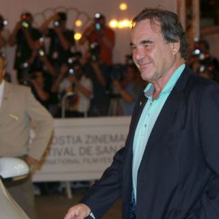 Oliver Stone da su opinión sobre el caso de Julian Assange