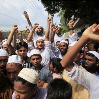 Huelga por cinta contra Mahoma paraliza Bangladesh