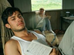 Gael García encarna a Roberto Durán e3n el filem ''Manos de piedra''. ESPECIAL  /