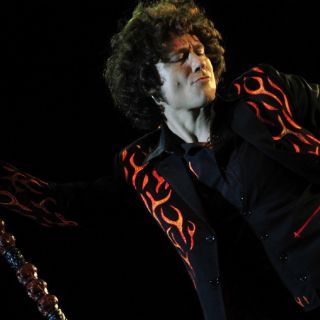 Enrique Bunbury ofrece 'noche cantinera' en NL