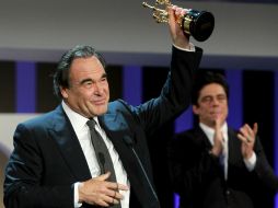 El director y guionista Oliver Stone recibió hoy el galardón. EFE  /