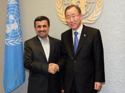 El secretario general de la ONU, Ban Ki-moon (d), se reunió hoy con el presidente de Irán, Mahmud Ahmadineyad. AP  /