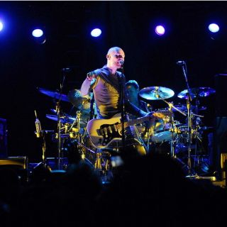 Smashing Pumpkins ofrece concierto en la Arena México