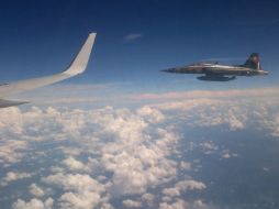 Uno de los F-5 de la Fuerza Aérea Mexicana que escoltaron al avión presidencial, que trasladó a Felipe Calderón a Washington. NTX  /
