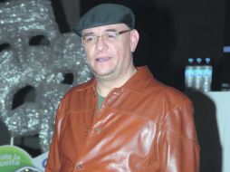 Trujillo equilibra su trabajo entre la televisión, la radio y el teatro, al que considera la cereza del pastel. EL UNIVERSAL  /