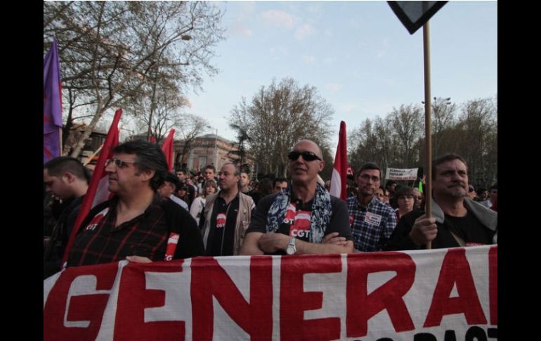 Un ejemplo podría se: ''-este jueves, en la víspera de una huelga de 24 horas''. ARCHIVO  /