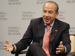 Felipe Calderón emplazó este lunes a Estados Unidos a pensar en alternativas de mercado ante el problema del narcotráfico. AP  /