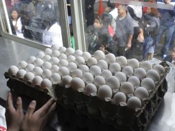 El alza inflacionaria se debe al aumento de algunos productos agropecuarios como huevo pollo y jitomate. ARCHIVO  /