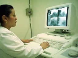 Econtraron cuatro tipos de cáncer de mama genéticamente determinados. ARCHIVO  /