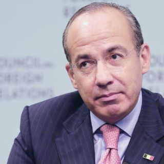 Calderón aconseja a Peña mantener lucha antinarco