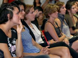 Nadadoras en la presentación de la nueva directora técnica del equipo nacional de natación sincronizada, Ana Montero. EFE  /