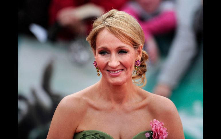 De magos a intrigas pueblerinas con visos eróticos, J. K. Rowling puede correr ese riesgo. AFP  /