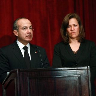 Con Lujambio se va un hombre de Estado: Calderón