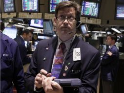 La Bolsa de Nueva York recrudeció su descenso en la recta final la sesión. ARCHIVO  /