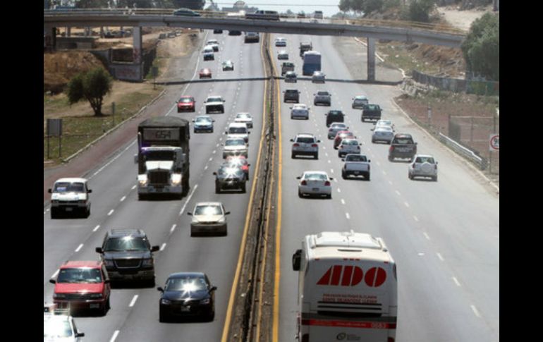 El tránsito diario promedio de la  vía El Refugio-San Marcos es superior a cinco mil vehículos en cada sentido. ARCHIVO  /