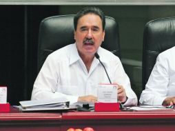 Emilio Gamboa, coordinador del PRI en la Cámara alta, confía en que la reforma sea votada antes de que termine el plazo de 30 días.  /
