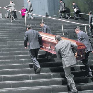 El Senado da el último adiós a Alonso Lujambio