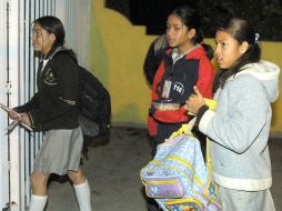 La SEJ ha comenzado con la adquisición de las mochilas transparentes, para próximamente distribuirlas en escuelas del Estado. ARCHIVO  /