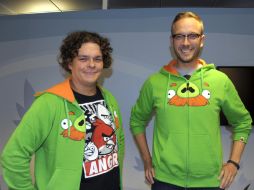 Kalle Kaivolla (i) de Rovio Entertainment media y Ville Heijari (vicepresidente) durante conferencia. REUTERS  /