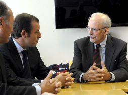 Sandro Rosell, y el director ejecutivo de Unicef, Anthony Lake, durante la reunión. EFE  /