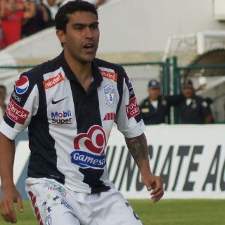 Castillo y Herrera fallan penales y eliminan a Pachuca