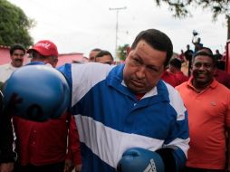Según cifras divulgadas, Chávez  tiene un 50% de la intención de voto frente a 34% de Capriles. REUTERS  /