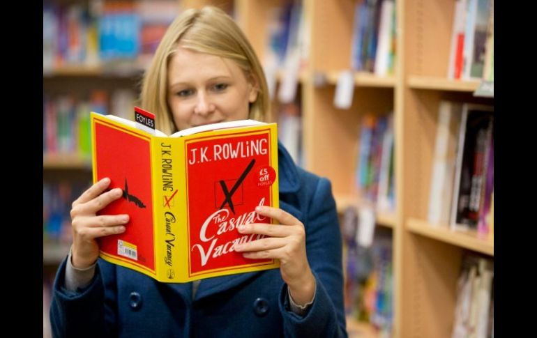 Bastaba con el nombre de J.K Rowling para asegurar la venta de ''The Casual Vacancy''. REUTERS  /