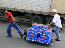 La decisión preliminar podría poner fin al acuerdo firmado con México hace 16 años para comerciar el jitomate mexicano en EU. ARCHIVO  /