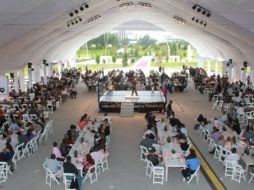 Se ofreció un espectáculo de lucha libre, comida y grupos musicales. ESPECIAL  /