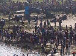 La nave propiedad de la línea nepalesa Sita Air se estrelló cerca del río Manohara. REUTERS  /