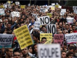 Miles de personas se manifiestan en España contra las medidas de austeridad. REUTERS  /