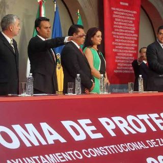 Héctor Robles analizará crédito por 300 MDP