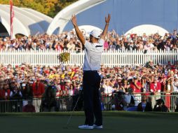 Martin Kaymer de Alemania, le dió a Europa el punto definitivo para quedarse con la Copa Ryder. REUTERS  /