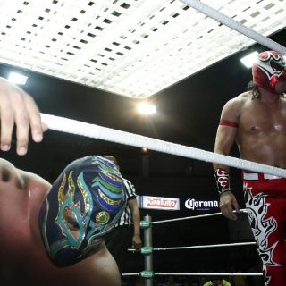 Titán gana por descalificación