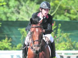 Destacado. Juan Pablo Gaspar (Hípica), a lomos de ''Gama Cocu'', volvió a dominar la prueba a 1.30 metros.  /