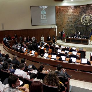 Diputados tienen 327 ayudantes