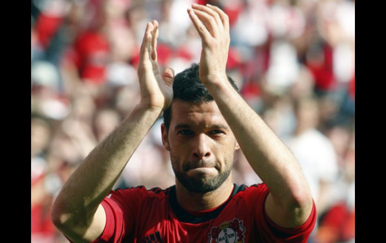 Con 38 años, el futbolista deja una larga carrera en el balompié alemán e internacional. ARCHIVO  /