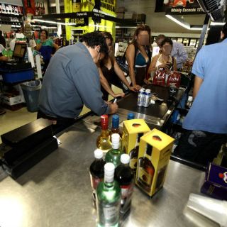 ''Alcoholismo explosivo'', riesgo de salud pública: CEPAJ