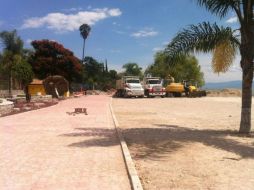 En la imagen el malecón invadido de San Antonio Tlayacapan.  /