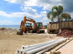 La Conagua abrió un proceso administrativo contra el Ayuntamiento de Chapala por el malecón que se construye en San Antonio Tlayacapan.  /