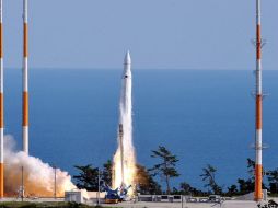 Este vehículo supersónico, que incorpora tres motores, pesaría 6.4 toneladas con los combustibles al completo. ARCHIVO  /