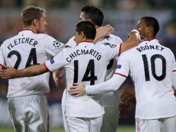 El delantero tapatío fue alineado en el juego del ManU ante el Cluj en la Champions. ARCHIVO  /