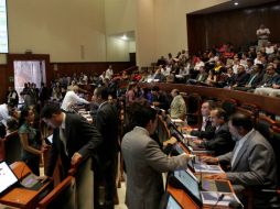 Si el Ejecutivo ''salva'' de sus deudas al Congreso deberán de adelagazar nómina y hacerlo más funcional, refiere experto. ARCHIVO  /