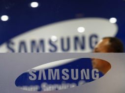 El grupo surcoreano Samsung Electronics solicitó ante una corte federal un nuevo juicio. ARCHIVO  /