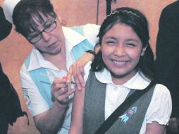 La Secretaría de Salud aplicará las vacunas en las escuelas. NTX  /