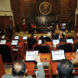 Congreso no tiene ni para nómina