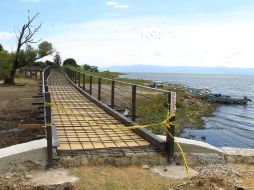 Las construcciones que rebasan el límite federal permitido en las proximidades del vaso lacustre no son nuevas. ARCHIVO  /