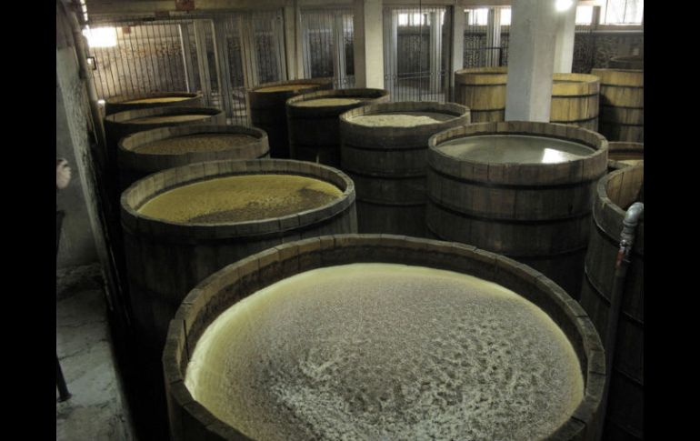 Autoridades indias y mexicanas acordaron implementar el marco normativo en la comercialización del tequila en ese país. ARCHIVO  /