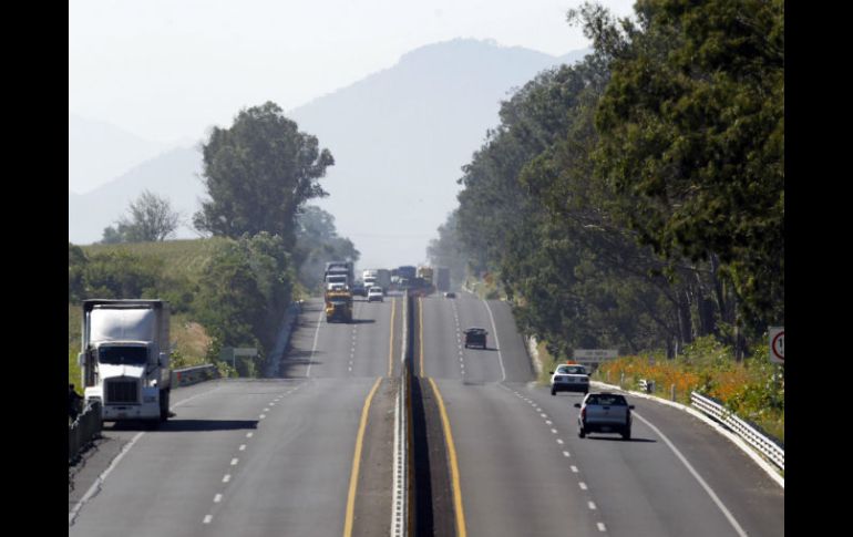Hoy se inauguró el tramo carretero Guadalajara-Colima.  /
