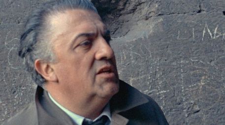 Fotografía histórica de federico Fellini mientras dirigía ''El Satyricon''. ARCHIVO  /